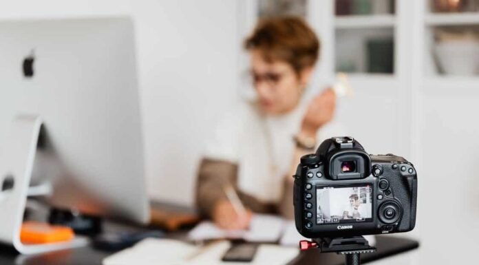 How to Start Vlogging on YouTube? | How to Make Vlogs on Youtube 2024?