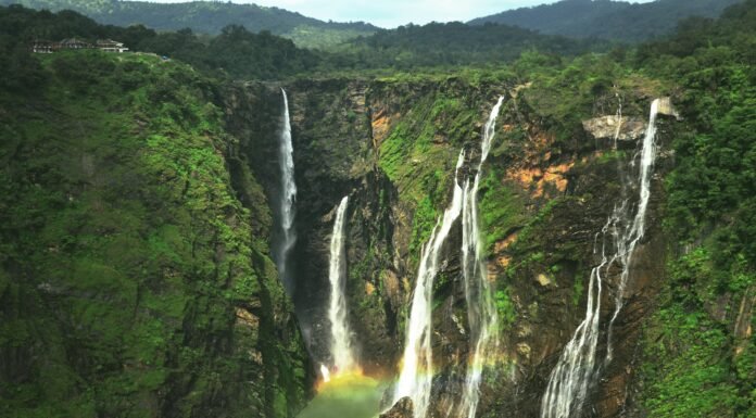 10 Must to Visit Waterfalls in Karnataka