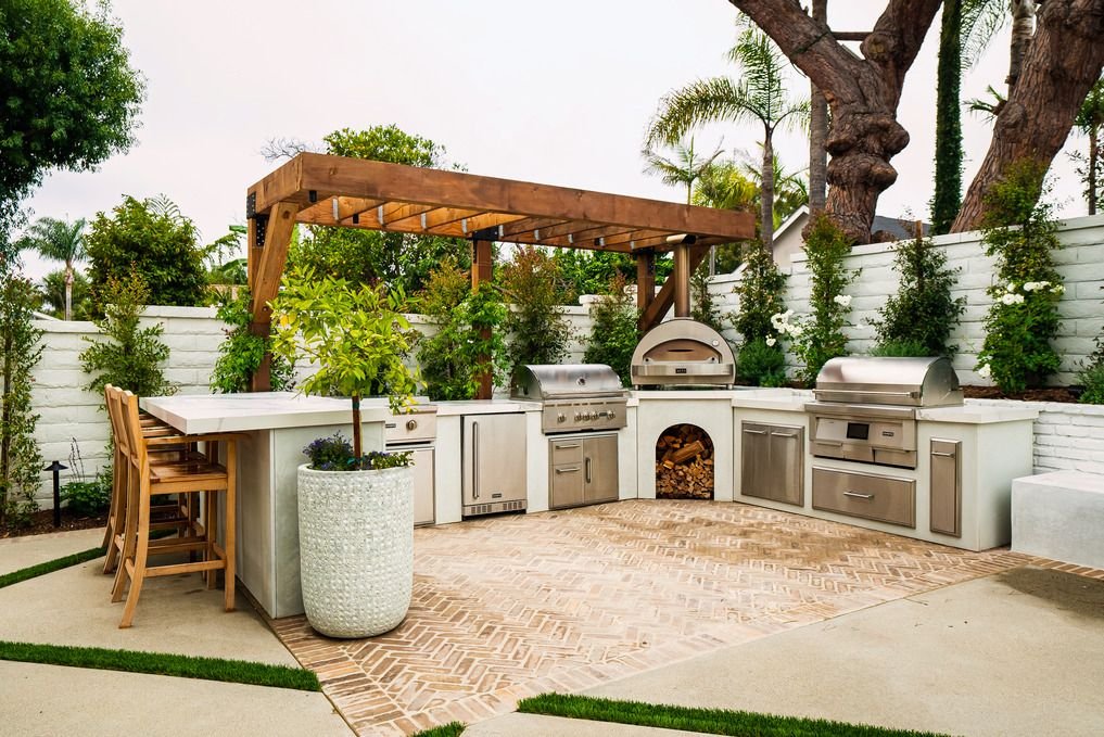 9 Small Outdoor Kitchen Ideas